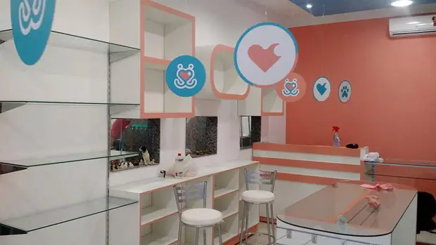 Ambiente interno PetFunny com decoração da marca